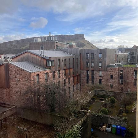 Crags View Apartment On The Royal Mile Эдинбург Экстерьер фото